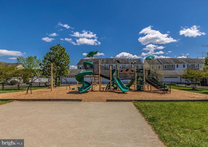 Residential Lease in FREDERICK 4