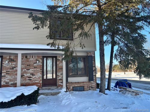 17082 Kingsbrooke Dr, Clinton Township, MI, 48038-3724 | Card Image