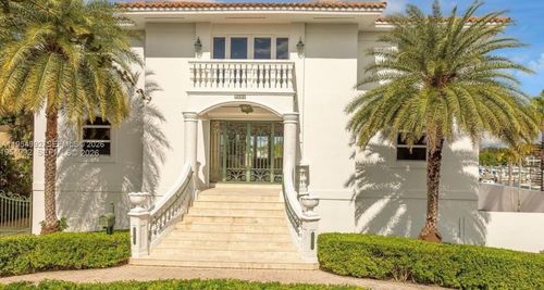 6275 Dolphin Dr, Coral Gables, FL, 33158-1844 | Card Image
