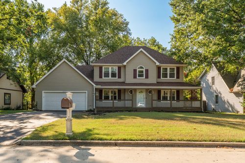 2377 S Hilton Ave, Springfield, MO, 65807-3197 | Card Image