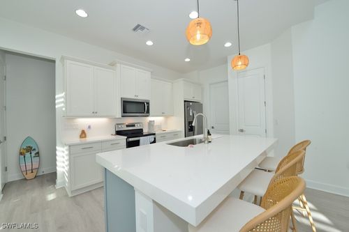 7259 Cayo Coco Ln, NAPLES, FL, 34113-9079 | Card Image