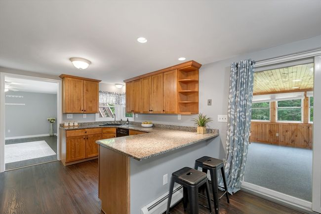 44 High St, House other with 4 bedrooms, 2 bathrooms and 5 parking in Stratham NH | Image 12