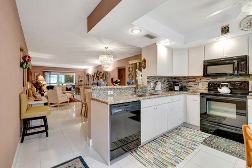 d2-2403 Antigua Cir, Coconut Creek, FL, 33066-1047 | Card Image