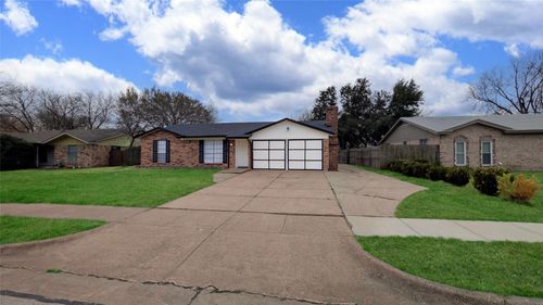 1716 Carla Avenue, Arlington, TX, 76014 | Card Image