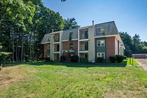k207-5 Knights Bridge Drive, Nashua, NH, 03063 | Card Image