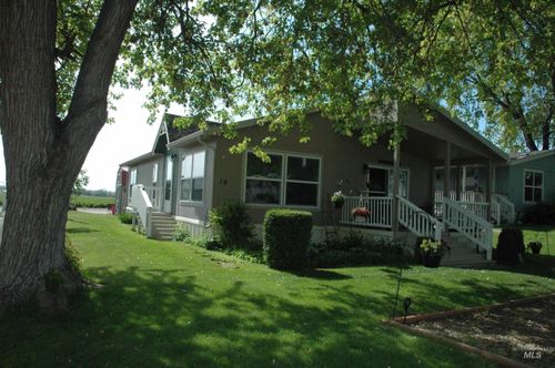 trlr-19-4030 River Resort Dr, Homedale, ID, 83628-3729 | Card Image