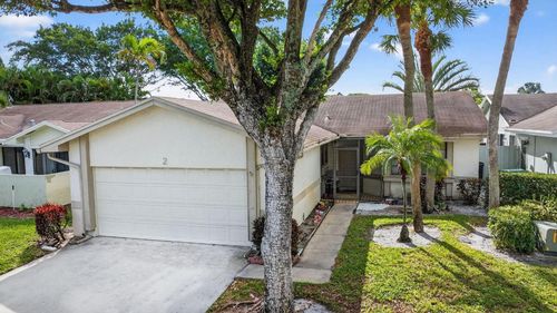 2 Cambridge Pl, Boynton Beach, FL, 33426-7722 | Card Image