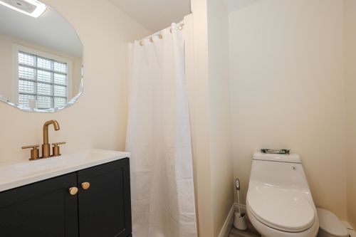 31 Grove Ave, Salem, NH, 03079-2248 | Card Image