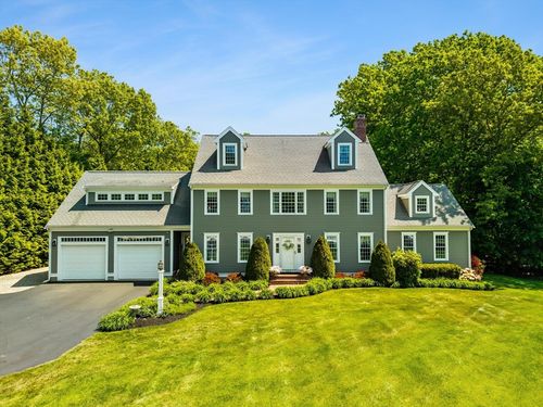 524 Elm St E, Raynham, MA, 02767-1844 | Card Image