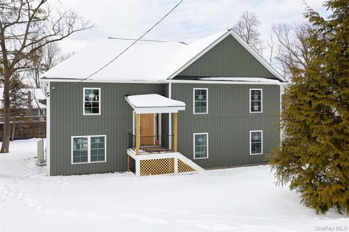 15 Tompkins Ave, Beacon, NY, 12508-1701 | Card Image