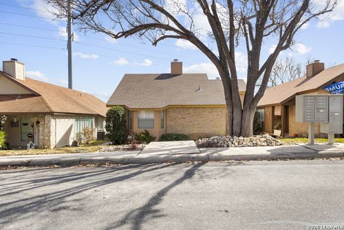 2-8430 Cranberry Hl, San Antonio, TX, 78254-2633 | Card Image