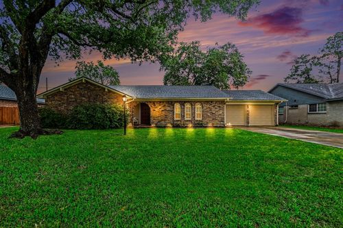 9942 Bayou Woods Dr, Baytown, TX, 77521-5020 | Card Image