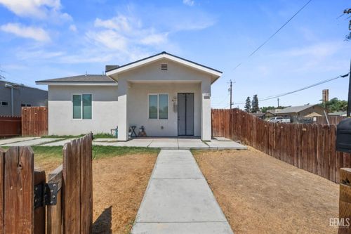 1720 Forrest St, Bakersfield, CA, 93304 | Card Image