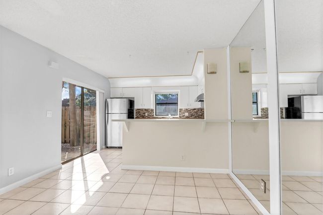APT-23B - 1458 N Lawnwood Cir, Condo with 2 bedrooms, 3 bathrooms and null parking in Fort Pierce FL | Image 17