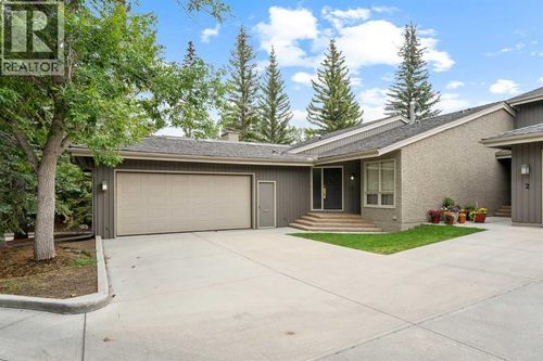 1901 Varsity Estates Dr Nw, Calgary, AB, T3B4T7 | Card Image