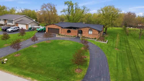 24262 Rose Ave, Lake Zurich, IL, 60047-8931 | Card Image