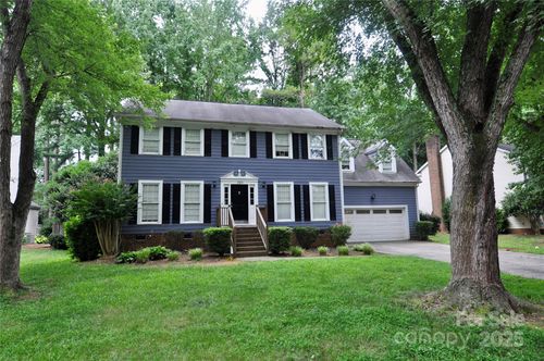 1324 Golden Hill Rd, Matthews, NC, 28105-8895 | Card Image