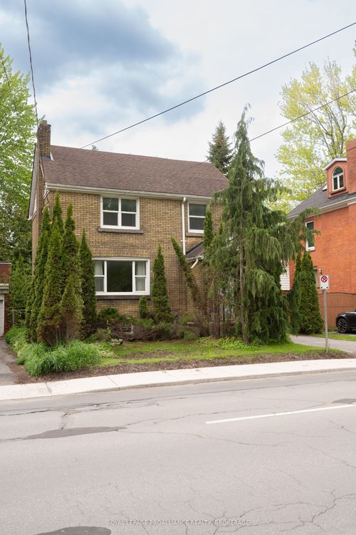 500 Brock St, Kingston, ON, K7L1T7 | Card Image