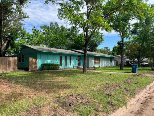 1213 Irving St, Daingerfield, TX, 75638 | Card Image