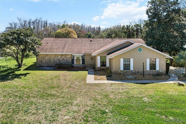 7618 W Golf Club St, House other with 3 bedrooms, 2 bathrooms and 2 parking in Crystal River FL | Image 40