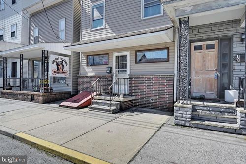 102 &amp; 104 South 2nd Street, SAINT CLAIR, PA, 17970 | Card Image