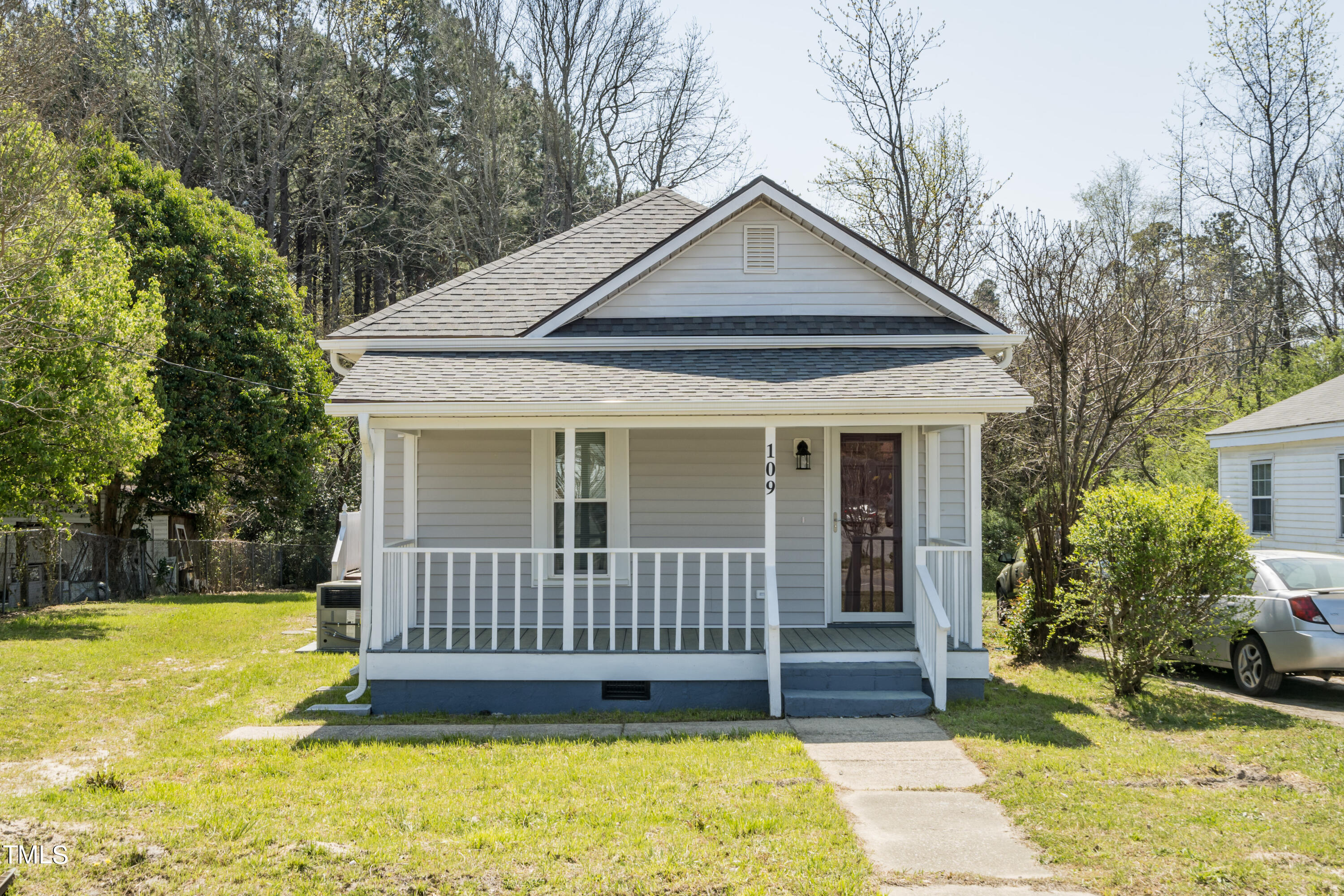 Barbee St, Zebulon, NC 27597