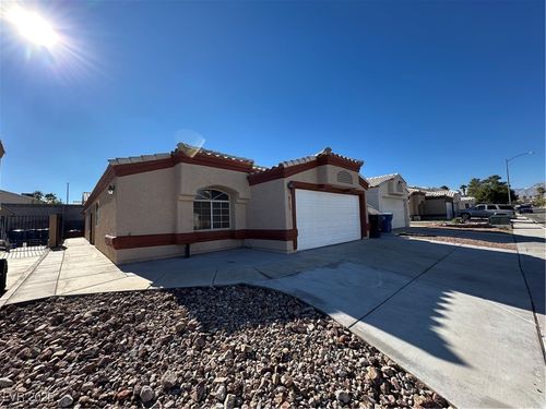 8109 Sickle Ln, Las Vegas, NV, 89128-1642 | Card Image