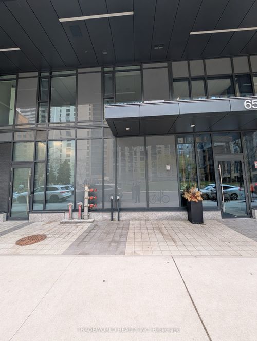 906-65 Mutual St, Toronto, ON, M5B0E5 | Card Image