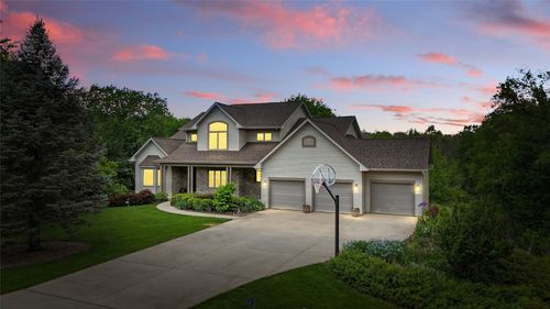 4317 Indian Trl Ne, Solon, IA, 52333-9688 | Card Image