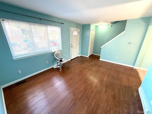 3164 Bookham Cir, Auburn Hills, MI, 48326-2300 | Card Image