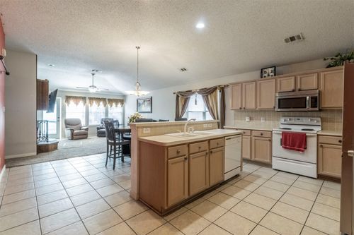 13640 Cherokee Ranch Rd, Roanoke, TX, 76262-4513 | Card Image