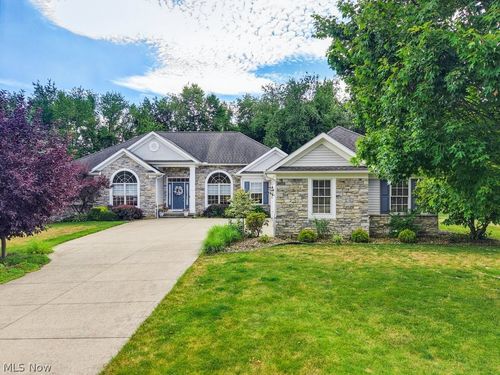 2211 Meadowsweet Ln, Streetsboro, OH, 44241-5907 | Card Image