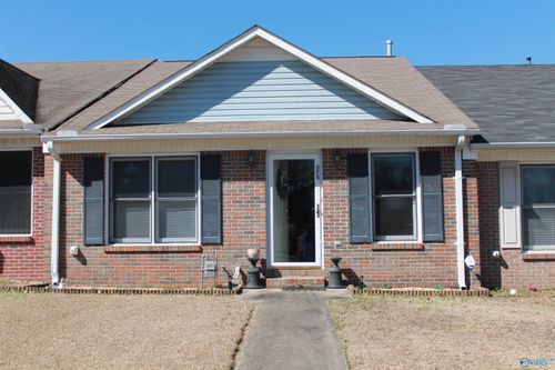 375 Cherry St Nw, Hartselle, AL, 35640-2157 | Card Image