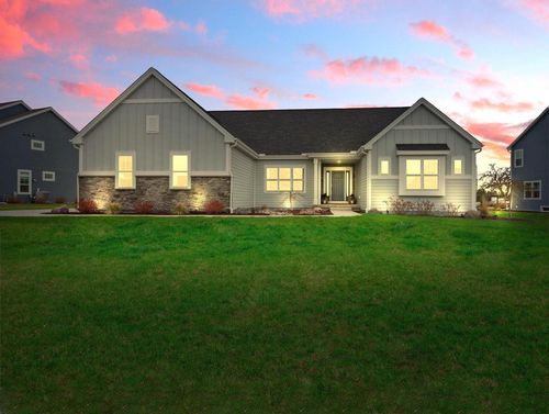 35198 Castle Rock Drive, Summit, WI, 53066 | Card Image
