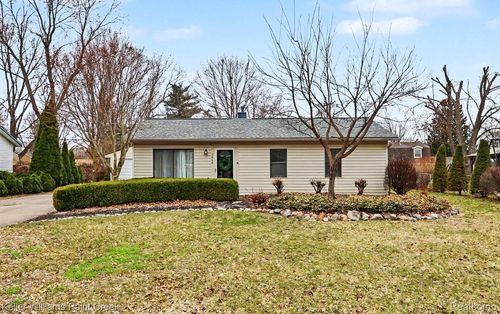 3660 Coleport St, Lake Orion, MI, 48359-1600 | Card Image