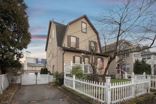 185 State St, Bloomfield, NJ, 07003-2613 | Card Image