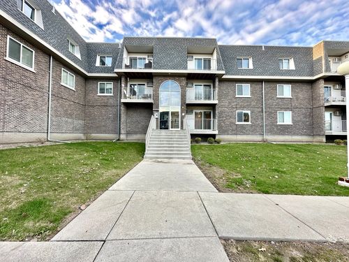 106-820 Mcintosh Ct, Prospect Heights, IL, 60070-2234 | Card Image