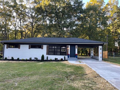 910 S Spencer Ave, Spencer, NC, 28159-2050 | Card Image