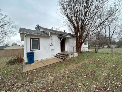 2003 S Carl St, Siloam Springs, AR, 72761-4619 | Card Image