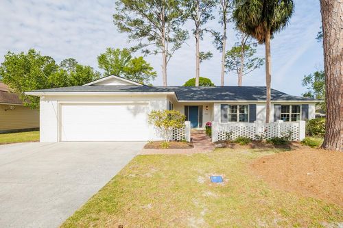 4302 Oak Ridge Bnd, Valdosta, GA, 31602-6716 | Card Image