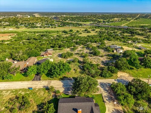 207, 209, 211 Hilltop St, Sonora, TX, 76950-6625 | Card Image