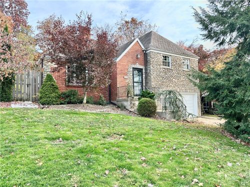 133 Mcclellan Drive, Pleasant Hills, PA, 15236 | Card Image