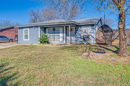 7021 Newberry Ct E, Fort Worth, TX, 76120-1355 | Card Image