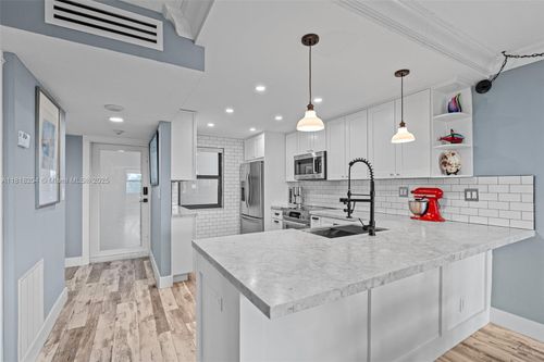 apt-604-1401 N Riverside Dr, Pompano Beach, FL, 33062-3335 | Card Image