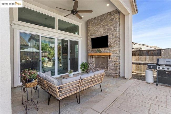 2939 Valencia St, House other with 4 bedrooms, 3 bathrooms and 2 parking in Lodi CA | Image 48
