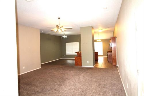 1726 Concord Dr, Norman, OK, 73071-1998 | Card Image