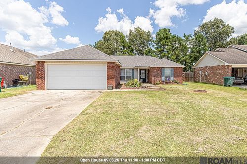 12437 Havenwood Dr, Denham Springs, LA, 70726-6540 | Card Image