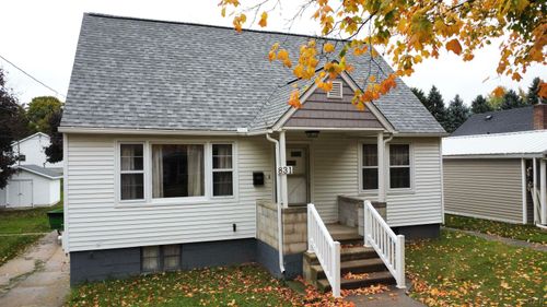 831 Hoch Avenue, Adrian, MI, 49221 | Card Image