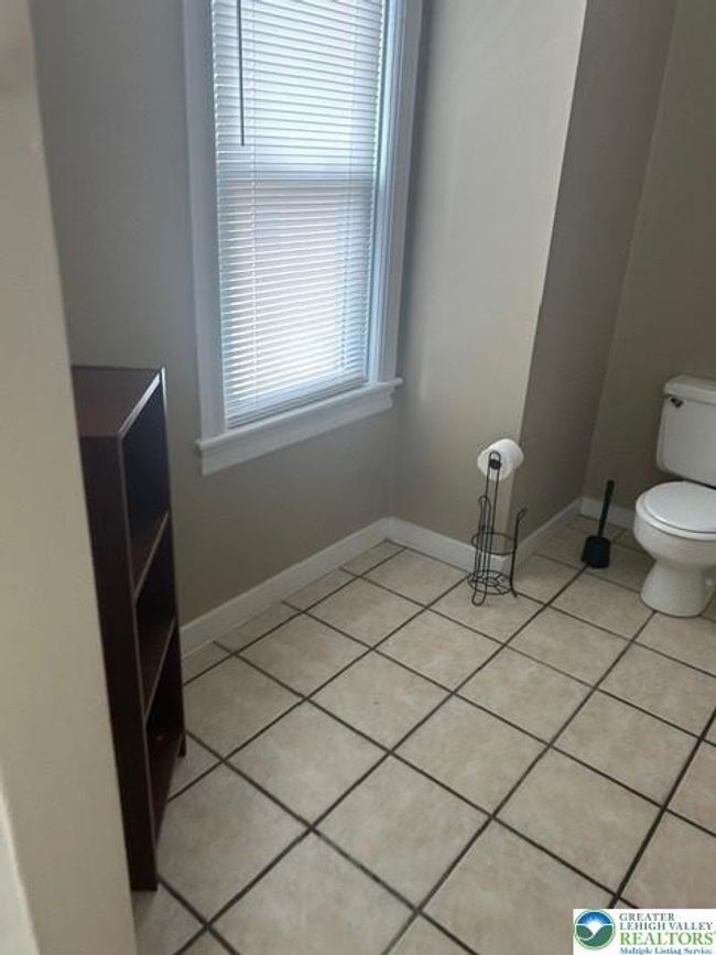 57 E Raspberry St, House other with 2 bedrooms, 2 bathrooms and null parking in BETHLEHEM PA | Image 28
