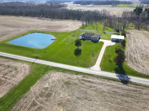 4239 S Kinsey Rd, Warsaw, IN, 46580-8210 | Card Image